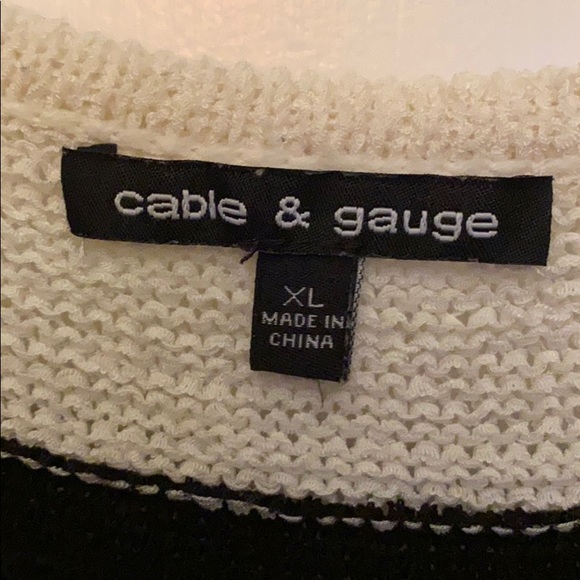 Cable & Gauge XL sleeveless sweater - Picture 2 of 7